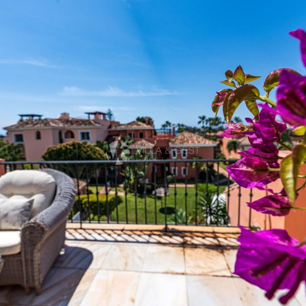 big penthouse for sale in park beach estepona (12)
